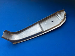 B POST FRONT TR5 250 TR6 LH
